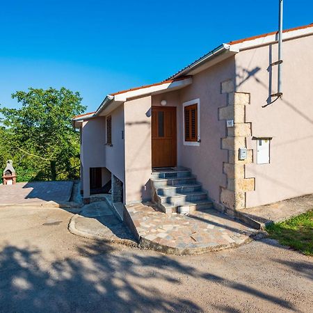 2 Bedroom Amazing Home In Rakotule Exterior photo